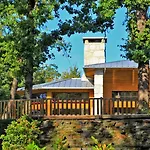 Albirondack Park And Szálloda 3*