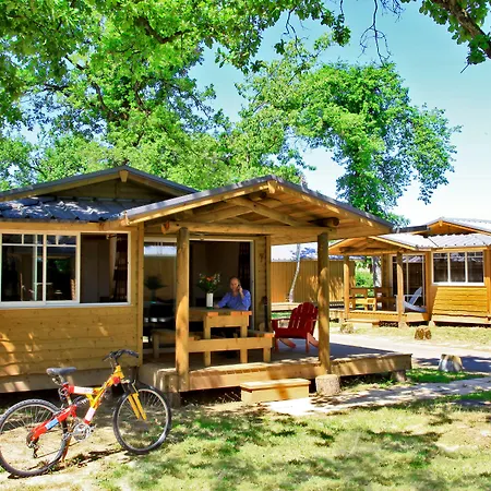 Otel Albirondack Park And