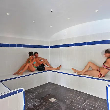 Albirondack Park And Otel 3*