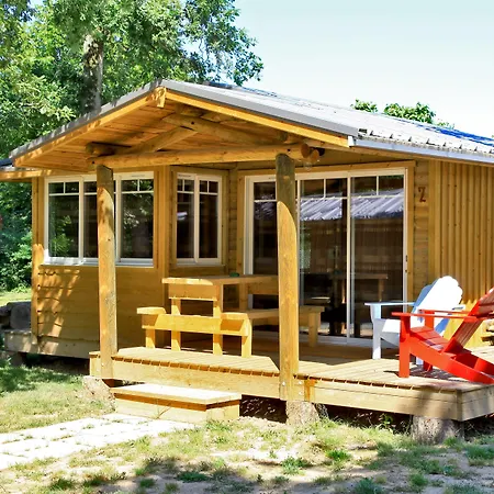 Albirondack Park And Otel Albi