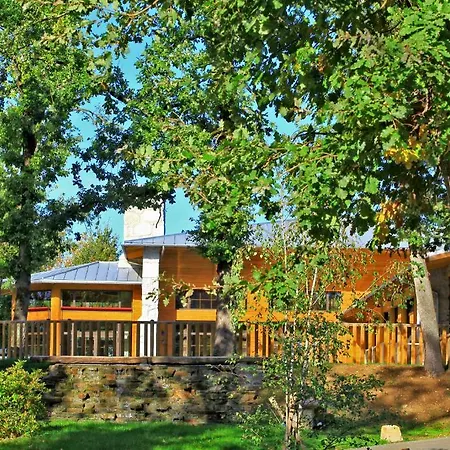 Otel Albirondack Park And 3*