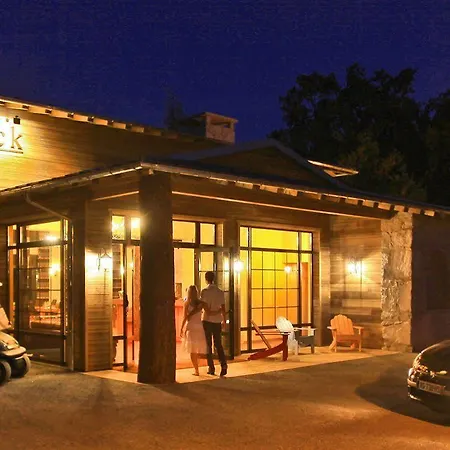 Albirondack Park And Otel