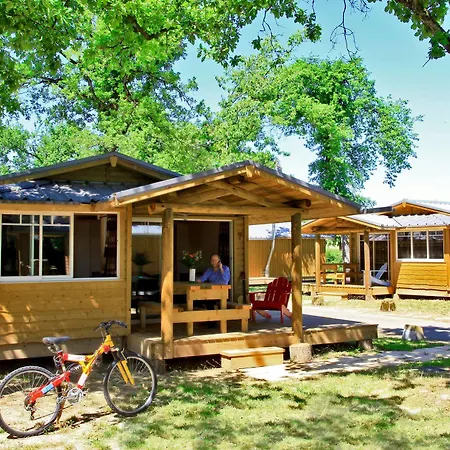 Otel Albirondack Park And Albi