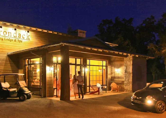 Albirondack Park And Hotel